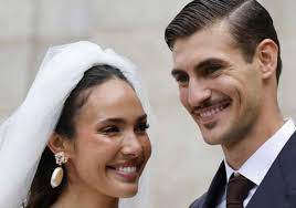 La influencer Ana Moya luce tres vestidos 'made in Spain' el día de su boda 