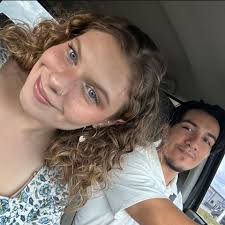 Any advice I know some ppl feed their Hognose fish but I've herd that  "Goldfish" is poisonous is this true? Just out of interest what do you feed  your Hognose I feed