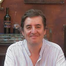 Luis García Montero and Juan Manuel Roca in conversation with Perla Toro