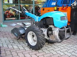 Motocoltivatore in buone condizioni rifatto tutto nuovo motore frizione zappatrice ecc.ecc. Motocoltivatore Bertolini 417 S Reversibile Diesel Lombardini A