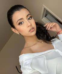 Montse Oliveros (@montserratoliveros) • Instagram photos and videos