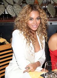 You will get here the latest ideas and styles of beyonce haircuts including short hairstyle, long hairstyle, and shoulder length haircut. 30 Hairstyles That Will Make You Look Younger Anti Aging Haircuts For 2021