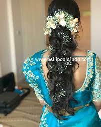 Maybe you would like to learn more about one of these? Modern Hair Flowers To Complete Your Reception Look Flowers By Sindhu Bangalore Branch Our Oth In 2020 Bride Hair Flowers Flowers In Hair Floral Wedding Decorations