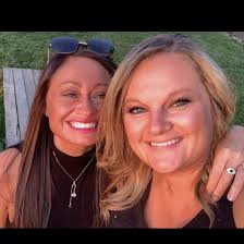 Ashlee Hull and Justin Schaefer's Wedding Website