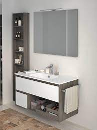 15.000 metri quadri di area produttiva dove si realizza l'intera lavorazione dei mobili bagno dall'elaborazione del pannello, alla verniciatura, all'assemblaggio. Mobile Bagno Berloni Moove Berloni Moove Catania