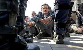 Albin kurti bei einer walhkampfkundgebung am 7. Zyrtari I Vv Se Paralajmeron Protesta Nese S Votohet Qeveria Kurti