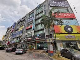 Whether you own or wish to expand your corporate office or retail business or merely invest in choice properties, discover a treasure trove of business opportunities at 1 puchong business park. One Puchong Business Park 5storey Facing Ldp Puchong Intermediate Shop Office For Sale In Puchong Selangor Iproperty Com My