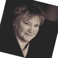 30+ 'Collier' profiles