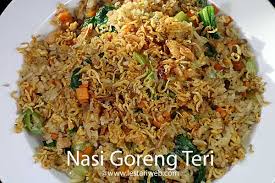 Pelbagai idea menarik dan lebih 10 resepi nasi goreng ikan bilis semuanya sedap dan ringkas! Anchovies Fried Rice Recipe From Indonesia