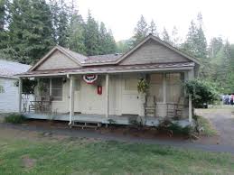 Crescent lake cabin is located in crescent lake city of oregon state. Cottages Picture Of Lake Crescent Lodge Olympic National Park Tripadvisor