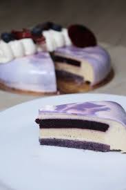 Voila Une Nouvelle Recette L Entremets Vanille Et Myrtilles Avec Un Insert Creme Brulee Vanille Tonka Et U Gelee De Myrtilles Recette Myrtille Recette Gelee