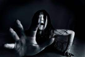 Sadako Vs Kayako The Ring And The Grudge Battle In This New Japanese Horror Movie Watch The Trailer H Japanese Horror Movies The Grudge Japanese Horror