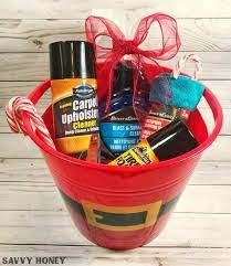 5 Crazy Cheap Christmas Gift Baskets From The Dollar Store Under 10 Cheap Christmas Gifts Diy Christmas Baskets Diy Christmas Gifts Cheap