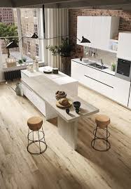 La Cuisine Souffle Un Vent De Jeunesse Dans Le Loft Est Living Estemag Estliving Estdesigndirectory Cuisines Design Cuisine Moderne Cuisine Americaine