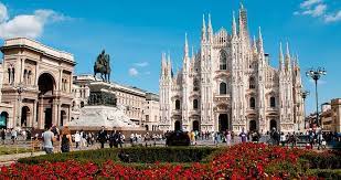 Rezerva cazarea in londra aici. City Break De 3 Zile In Milano 72 Euro P Zbor Cazare Travelator