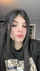 Nevaeh west (@nevaeh.west)