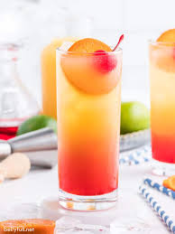 May 28, 2019 · 40 fruity drinks for summer sippin'. Tequila Sunrise Recipe Easy Beautiful Cocktail Belly Full