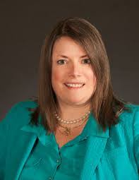 Laura Faul's Instagram, Twitter & Facebook