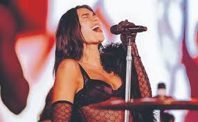 Dua Lipa recibe el respaldo del presidente de Colombia