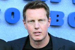 Strange New Worlds'' Patton Oswalt Breaks Down Playing a Sexy Vulcan