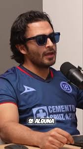 La Fuente de Trevi: ¿Por qué tiran monedas los turistas? Descubre la  fascinante tradición de lanzar monedas en la Fuente de Trevi en Roma. Cada  semana, los visitantes aportan más de un millón y medio ...