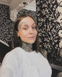 Monami Frost