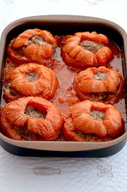 Tomates Farcies Au Boeuf Au Four Une Recette Facile Et Pas Chere Les Tomates Sont Farcies Avec Du Boeu Recette Cuisine Facile Recette Tomates Farcies Cuisine