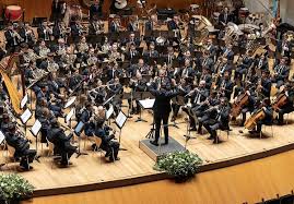 Aidaaaamc videos she advertises she is in her 40s and I