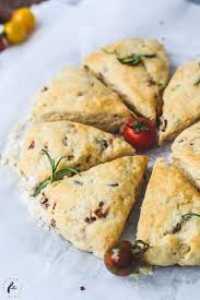 Rezept Fur Scones Mit Oliven Und Getrockneten Tomaten Rezepte Getrocknete Tomaten Scones Rezept