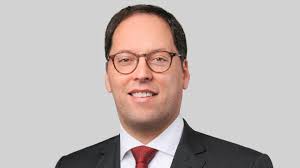 Kirkland & Ellis boosts German private equity offering with Freshfields  addition