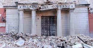 How many people were homeless in the aquila earthquake? Terremoto 2009 L Aquila Ricorda Il Sisma Con 309 Rintocchi Di Campane E Fasci Di Luce In Cielo Il Sole 24 Ore