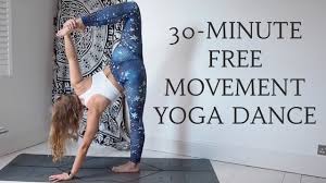 This week is a little more flow focused than last week Yoganuary 18 30 Minute Free Movement Yoga Dance Cat Meffan Youtube