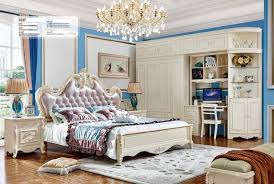 Komplett schlafzimmer im onlineshop bestellen » beziehe die möbel für dein schlafzimmer komplett aus einer hand. Luxus Schlafzimmer Set In Antik Stil Aus Holz Kaufen