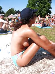 Ma femme les seins nus a la plage Porn Pictures, XXX Photos, Sex Images  1258992 - PICTOA