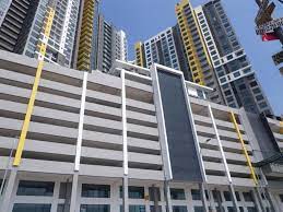 Don't have to worry about where to park your car. Balakong Silk Sky Service Apartment For Sale Seri Kembangan 3 Br 1044 Ft