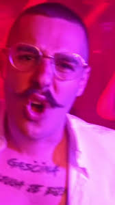 Pistacc: Utisci i Lyrica o Pljugica