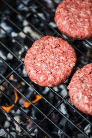 Ground Beef Burger Patties On Grill Uncooked Beef Burgers Patties How To Cook Burgers Bbq Burgers