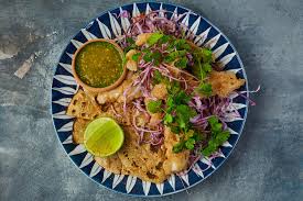 The best fish tacos are made with a mild, firm, white, sustainable fish. Baja Style Fish Tacos Med Kulmule Rodt Spidskal Og Salsa Verde Pa Gronne Tomater Opskrift Fra Skagenfood Dk