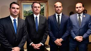 prefeitura do rio o prefeito do rio de janeiro, eduardo paes, e o vice, nilton caldeira, deram posse, na tarde desta. Filhos De Bolsonaro Serao Principais Pontes De Eduardo Paes Com Presidente