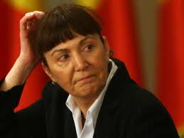 Preluarea clipului de promovare si ajustarea acestuia cu fond muzicalam urmărit clipul de prezentare al monicăi macovei şi trebuie să recunosc următoarele. Monica Macovei Vrea SÄ Elimine Orele De Religie Din Scoli Atac Dur La Adresa Bisericii Ortodoxe Activenews