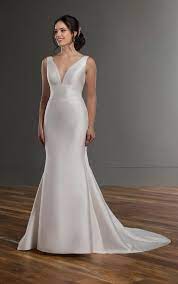 From a wide range of quality brands to affordable picks, these reviews will help you find the best mermaid wedding dresses, no matter what your budget is. Mermaid Wedding Dresses Trumpet Wedding Gowns Essense Of Australia