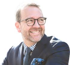 Cosmetic & Restorative Dentist in London UK