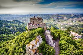 República portuguesa ʁɛˈpuβlikɐ puɾtuˈɣezɐ), is a country located on the iberian peninsula. The 10 Best Castles In Portugal