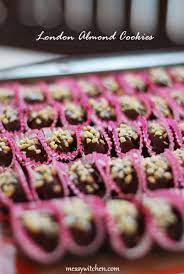 Esepi biskut almond cocochips nie senang makan,,,hihi. Almond London Cookies Almond Meal Cookies Almond Cookies Cookie Recipes