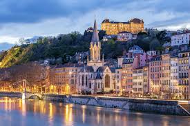 Saisissez vos dates de voyage afin de trouver les meilleures offres disponibles. Bus Lyon Pas Chers Des 0 99 Flixbus La Nouvelle Facon De Voyager