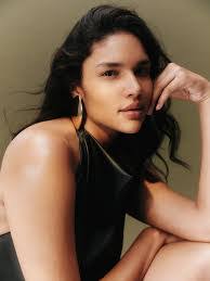 Carol Caputo's Instagram, Twitter & Facebook