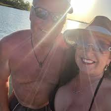 What song would be played at a 1980s prom?