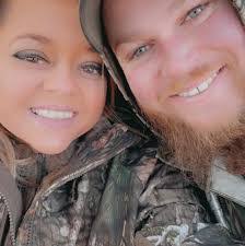 Savannah Sweet's Instagram, Twitter & Facebook