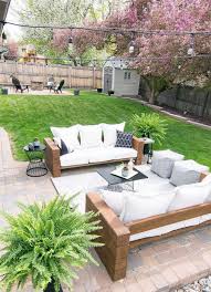 Repurposed Exterior Furnishings Projects To Smarten Up Your Space Diy Patio Diy Outdoor Furniture Diy Garden Furniture