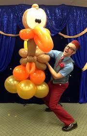 Thanksgiving Balloon Show By Smarty Pants At Geneva Public Library Balloons Balloon Columns Balloon Decorations